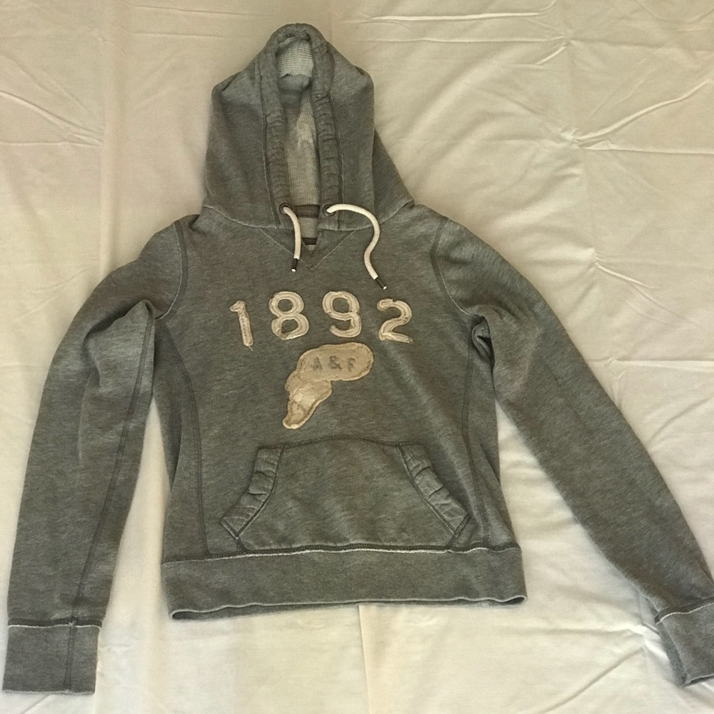 Abercrombie grey sweater